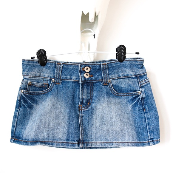 Vintage Denim Mid-wash Mini Skirt - Picture 2 of 5
